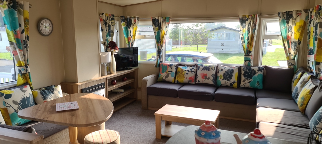 3 bedroomed static caravan on Flamingo Land – North Yorkshire | Static Caravan, sleeps 6