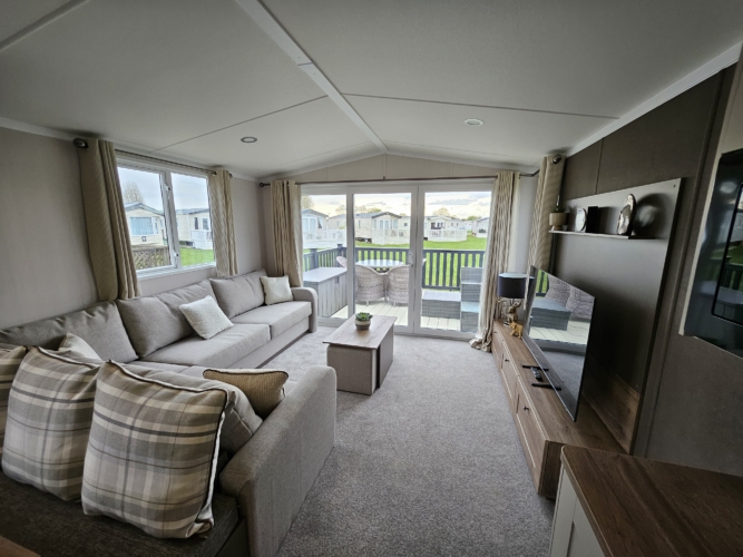 Premium static caravan at Flamingo land – North Yorkshire | Static Caravan, sleeps 6