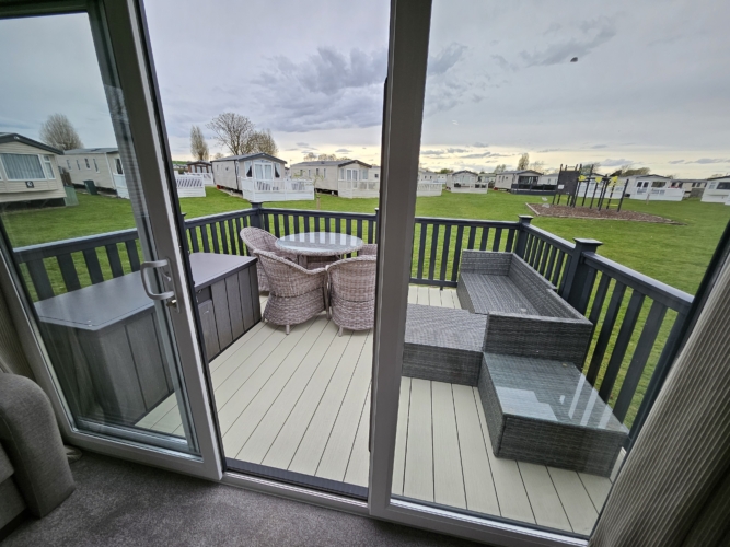 Premium static caravan at Flamingo land – North Yorkshire | Static Caravan, sleeps 6