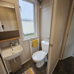 Premium static caravan at Flamingo land – North Yorkshire | Static Caravan, sleeps 6