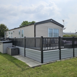 Extra Large decked static at Flamingo Land – North Yorkshire | Static Caravan, sleeps 6